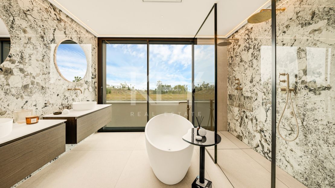 Contemporary sustainable villa with panoramic sea views in Cascada de Camoján, Marbella Golden Mile
