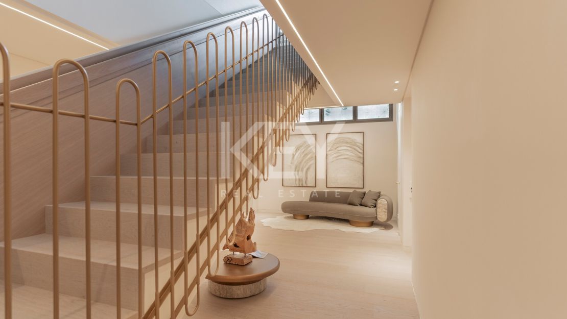 Contemporary sustainable villa with panoramic sea views in Cascada de Camoján, Marbella Golden Mile