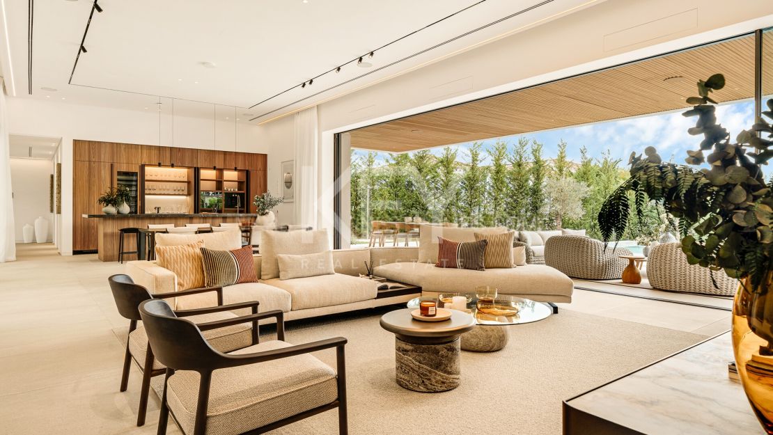 Contemporary sustainable villa with panoramic sea views in Cascada de Camoján, Marbella Golden Mile