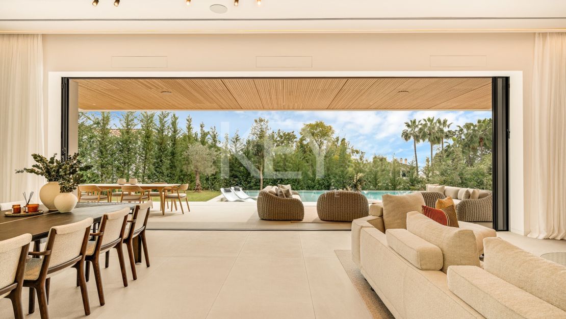 Contemporary sustainable villa with panoramic sea views in Cascada de Camoján, Marbella Golden Mile