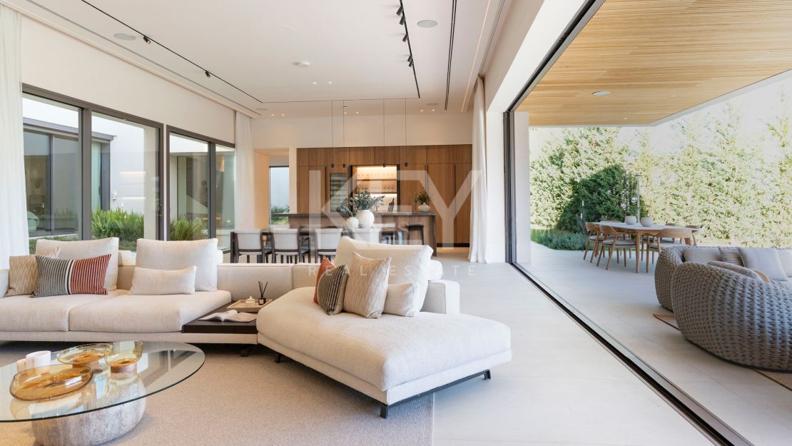 Contemporary sustainable villa with panoramic sea views in Cascada de Camoján, Marbella Golden Mile