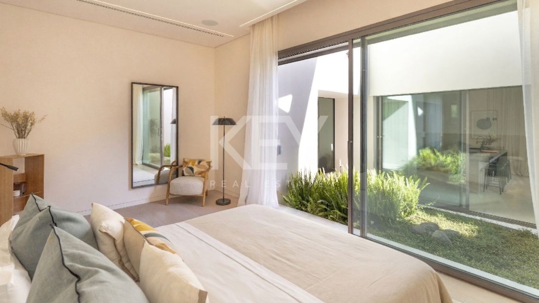Contemporary sustainable villa with panoramic sea views in Cascada de Camoján, Marbella Golden Mile