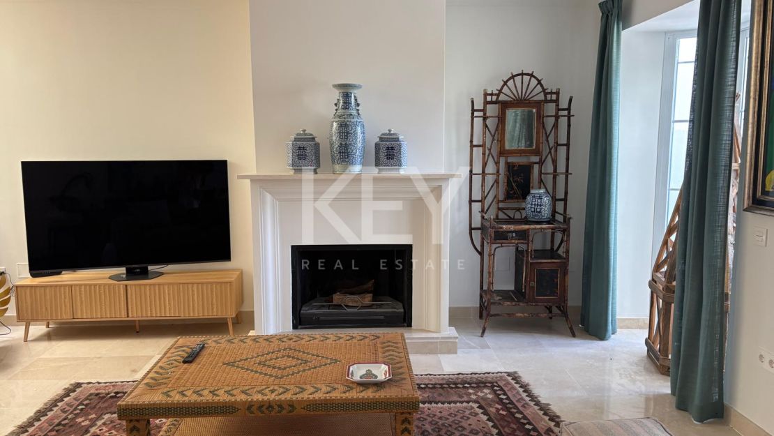Elegant Townhouse for Sale close to golf, beaches and essential amenities in Guadalmina Alta, Marbella