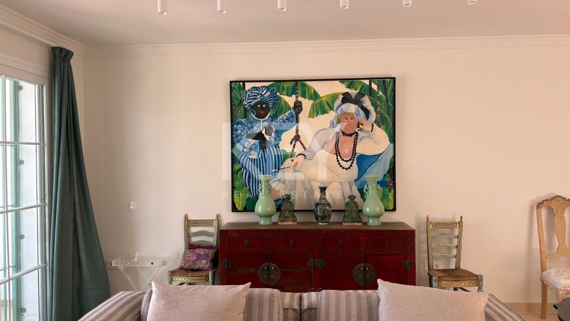 Elegant Townhouse for Sale close to golf, beaches and essential amenities in Guadalmina Alta, Marbella