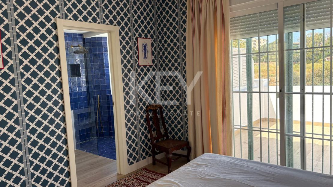Elegant Townhouse for Sale close to golf, beaches and essential amenities in Guadalmina Alta, Marbella