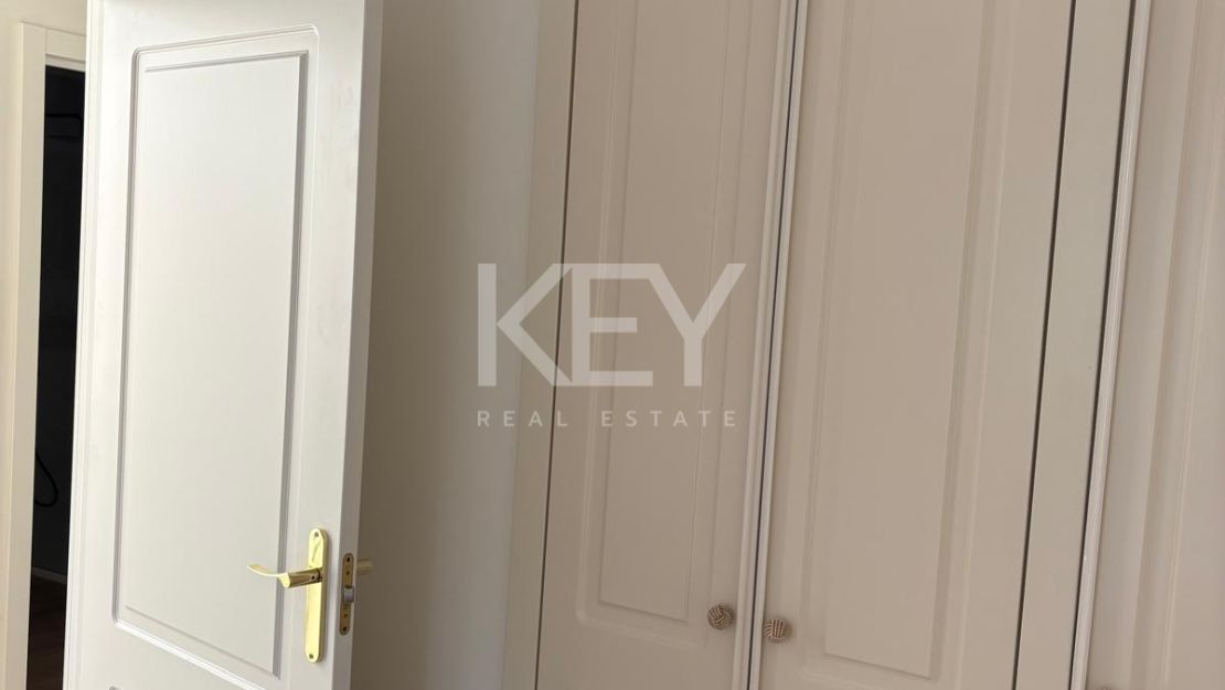 Elegant Townhouse for Sale close to golf, beaches and essential amenities in Guadalmina Alta, Marbella