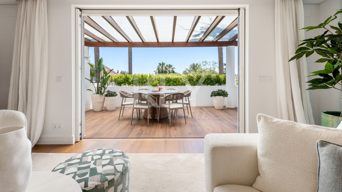 Luxury Apartment for Sale on Marbella Golden Mile in a Prestigious Gated Community