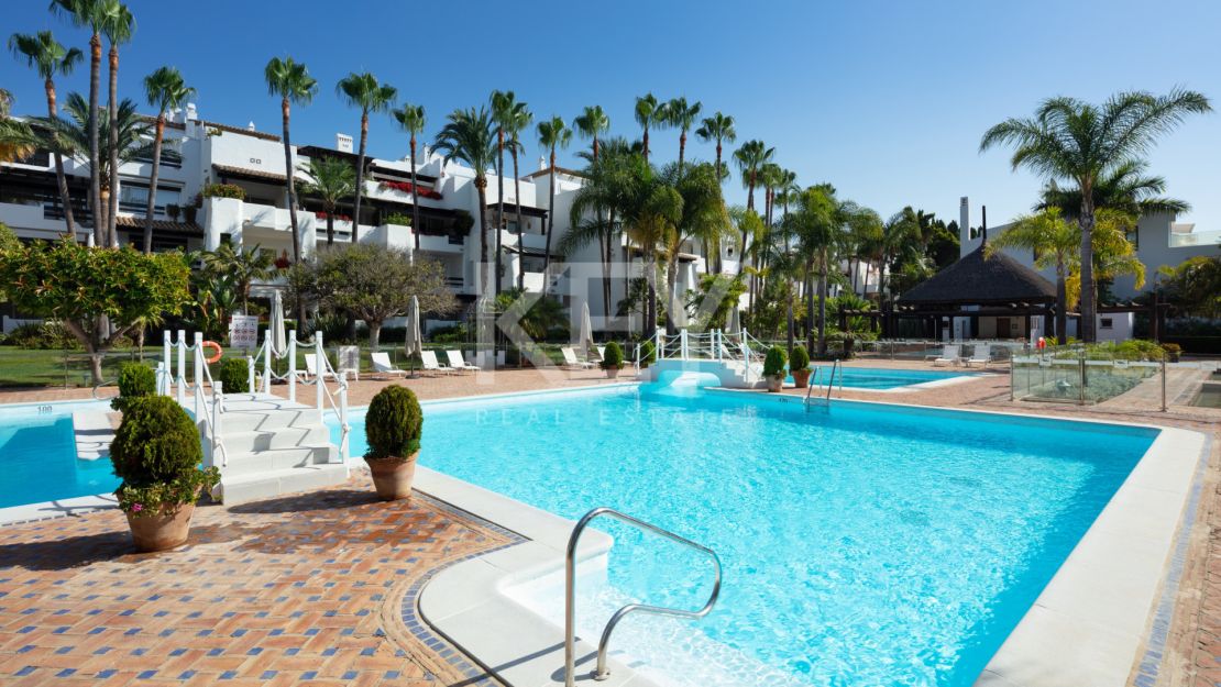 Luxury apartment for sale on Marbella’s Golden Mile near the beach