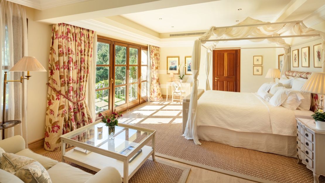 Villa Contemporánea de Lujo para alquiler vacacional en Las Lomas de Marbella Club