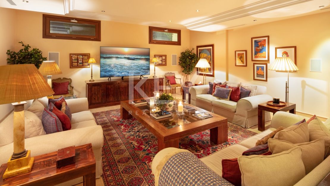 Villa Contemporánea de Lujo para alquiler vacacional en Las Lomas de Marbella Club