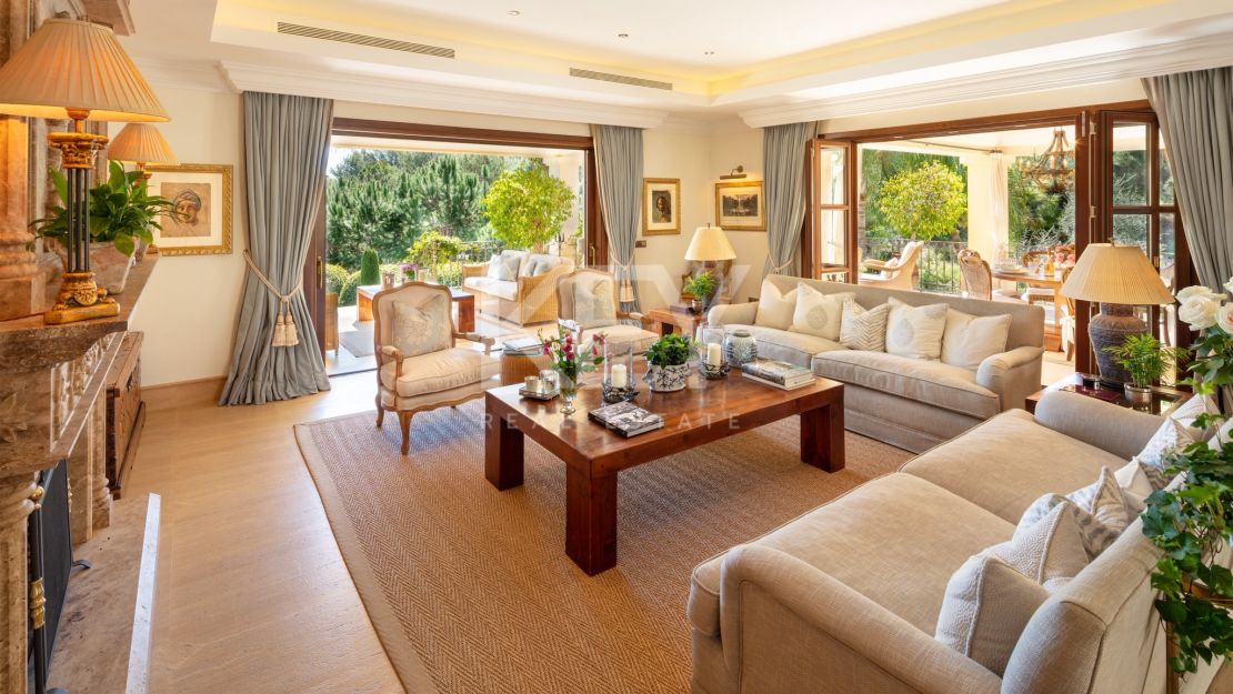 Villa Contemporánea de Lujo para alquiler vacacional en Las Lomas de Marbella Club