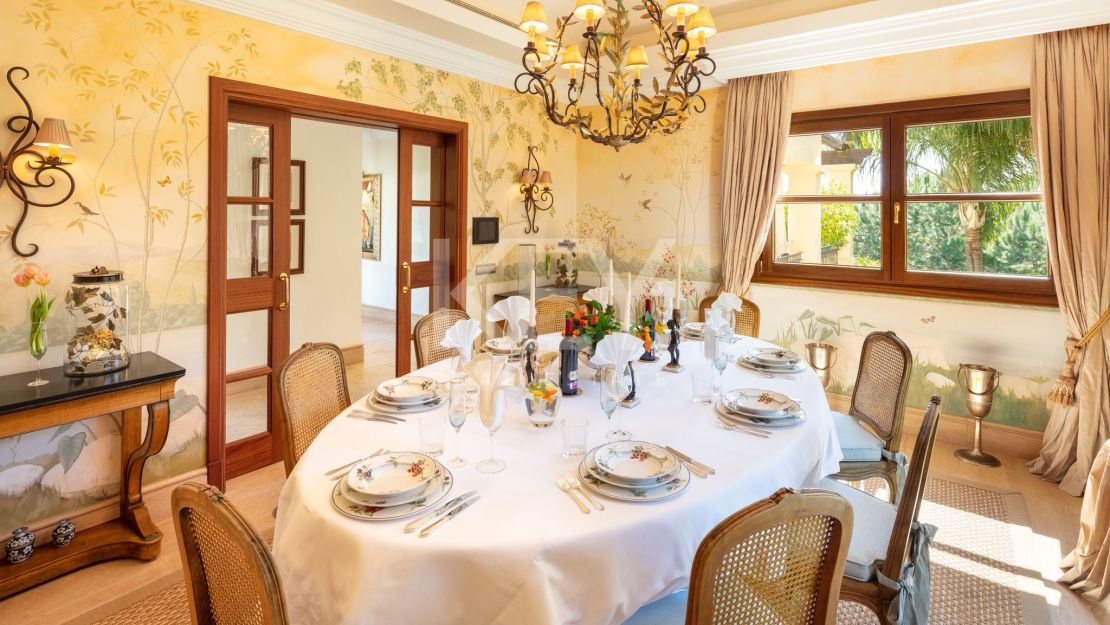Villa Contemporánea de Lujo para alquiler vacacional en Las Lomas de Marbella Club
