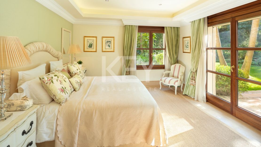 Villa Contemporánea de Lujo para alquiler vacacional en Las Lomas de Marbella Club