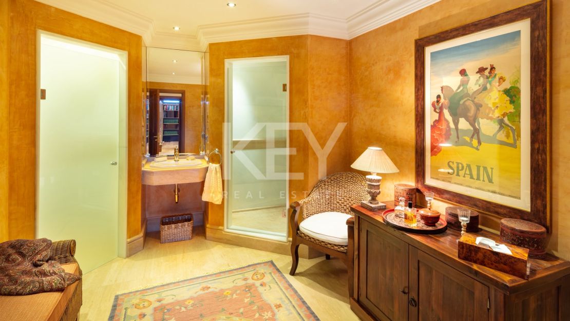 Villa Contemporánea de Lujo para alquiler vacacional en Las Lomas de Marbella Club