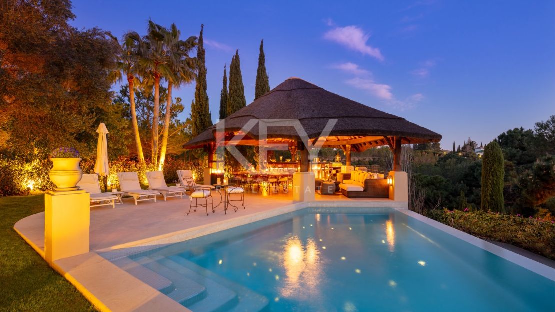 Villa Contemporánea de Lujo para alquiler vacacional en Las Lomas de Marbella Club