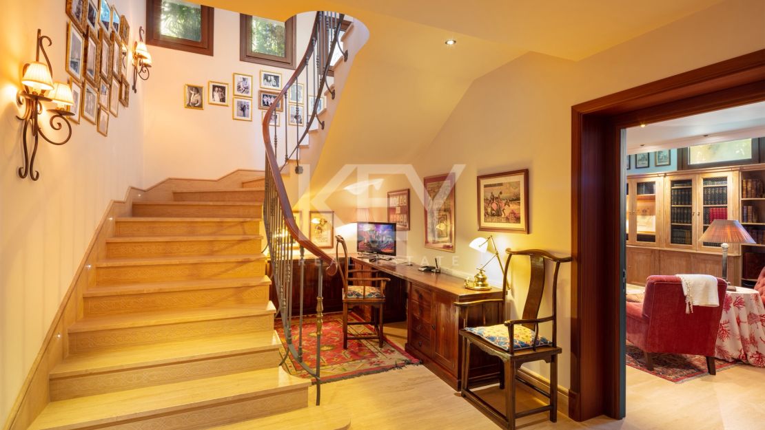 Villa Contemporánea de Lujo para alquiler vacacional en Las Lomas de Marbella Club