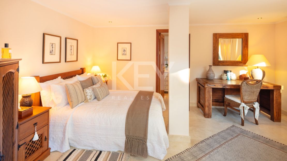Villa Contemporánea de Lujo para alquiler vacacional en Las Lomas de Marbella Club