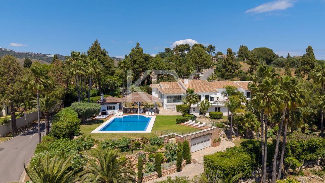 Luxury Mediterranean villa with sea views in Marbella East