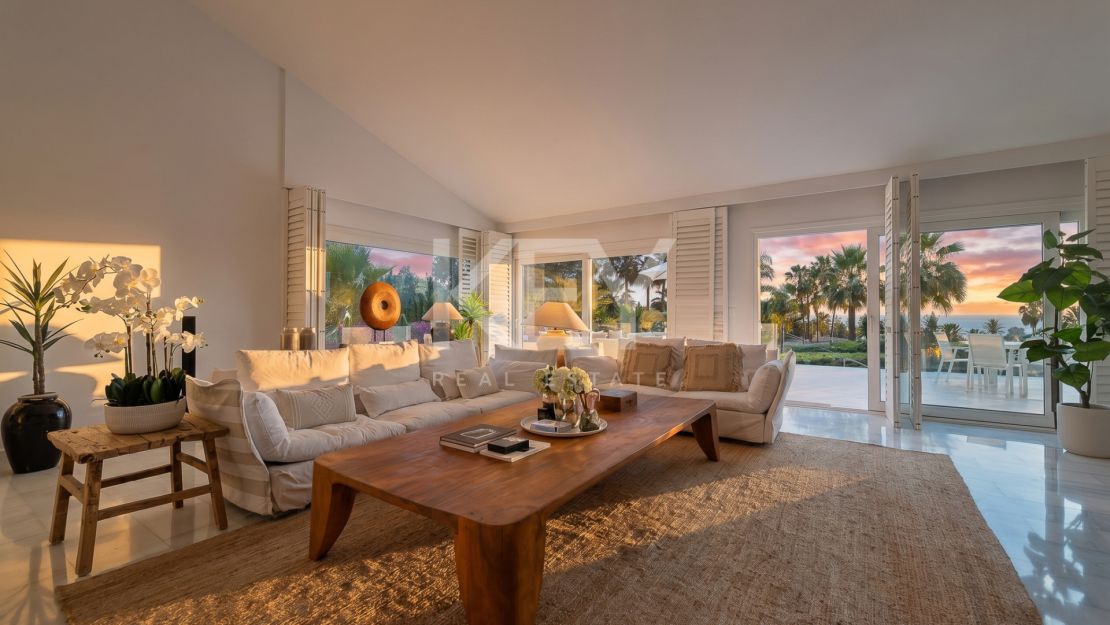 Luxury Mediterranean villa with sea views in Marbella East