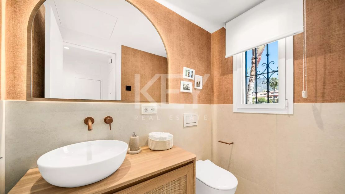 Luxury 5-bedroom Townhouse in Marbella Golden Mile