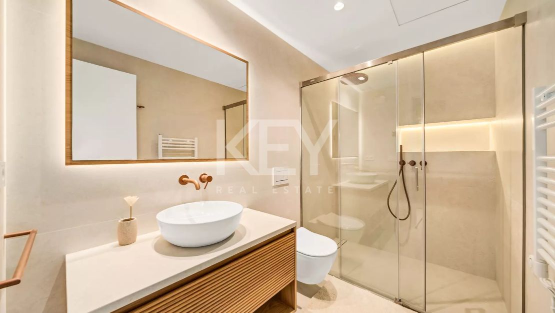 Luxury 5-bedroom Townhouse in Marbella Golden Mile