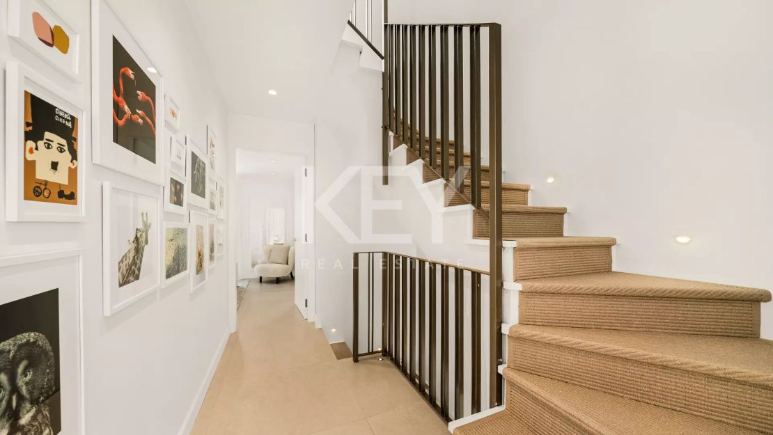 Luxury 5-bedroom Townhouse in Marbella Golden Mile