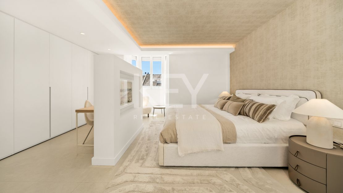 Luxury 5-bedroom Townhouse in Marbella Golden Mile