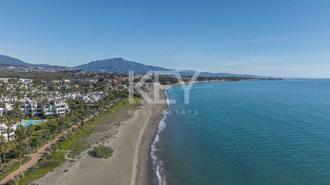 Beachfront apartment for sale on the New Golden Mile, Estepona