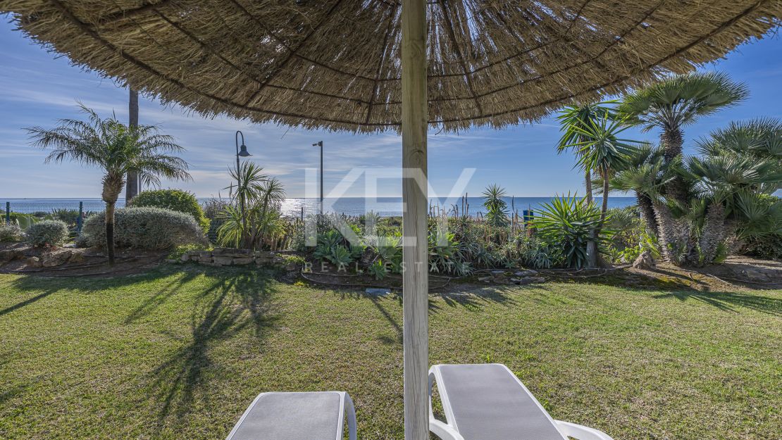 Beachfront apartment for sale on the New Golden Mile, Estepona