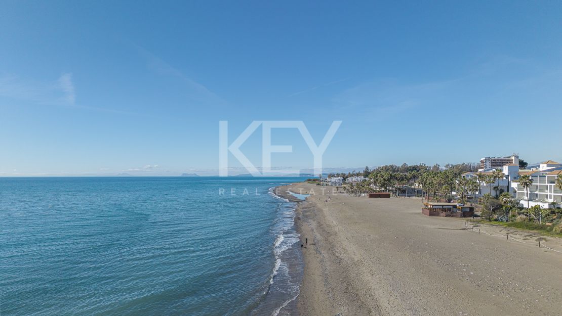 Beachfront apartment for sale on the New Golden Mile, Estepona