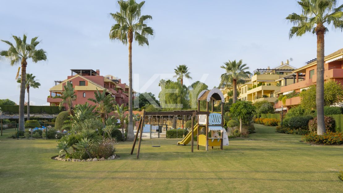 Duplex penthouse with panoramic sea views near Cancelada, New Golden Mile