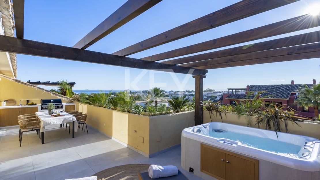 Duplex penthouse with panoramic sea views near Cancelada, New Golden Mile