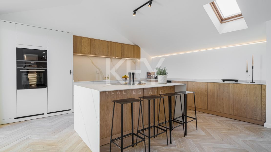 Duplex penthouse with panoramic sea views near Cancelada, New Golden Mile