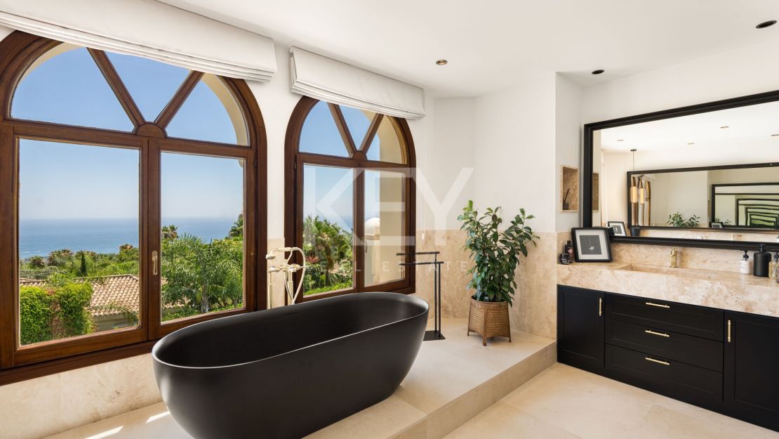 Luxury Villa with Panoramic Sea Views, Private Pool and Secure Gated living  in Marbella Golden Mile