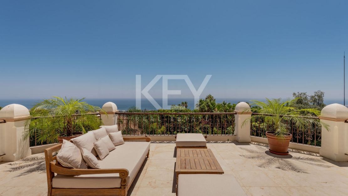Luxury Villa with Panoramic Sea Views, Private Pool and Secure Gated living  in Marbella Golden Mile