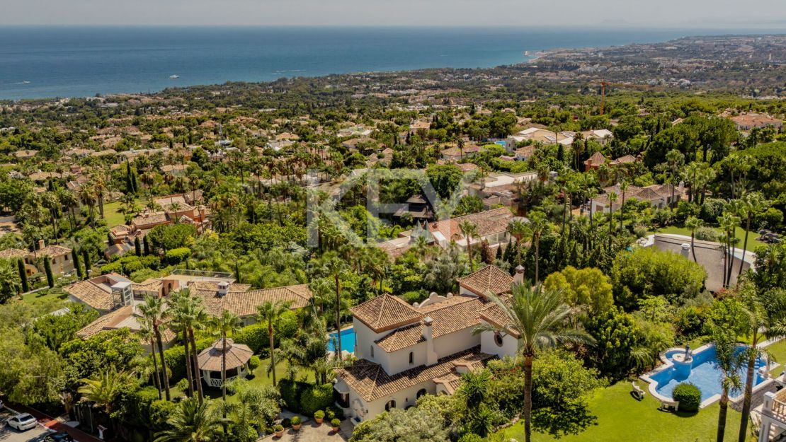 Luxury Villa with Panoramic Sea Views, Private Pool and Secure Gated living  in Marbella Golden Mile