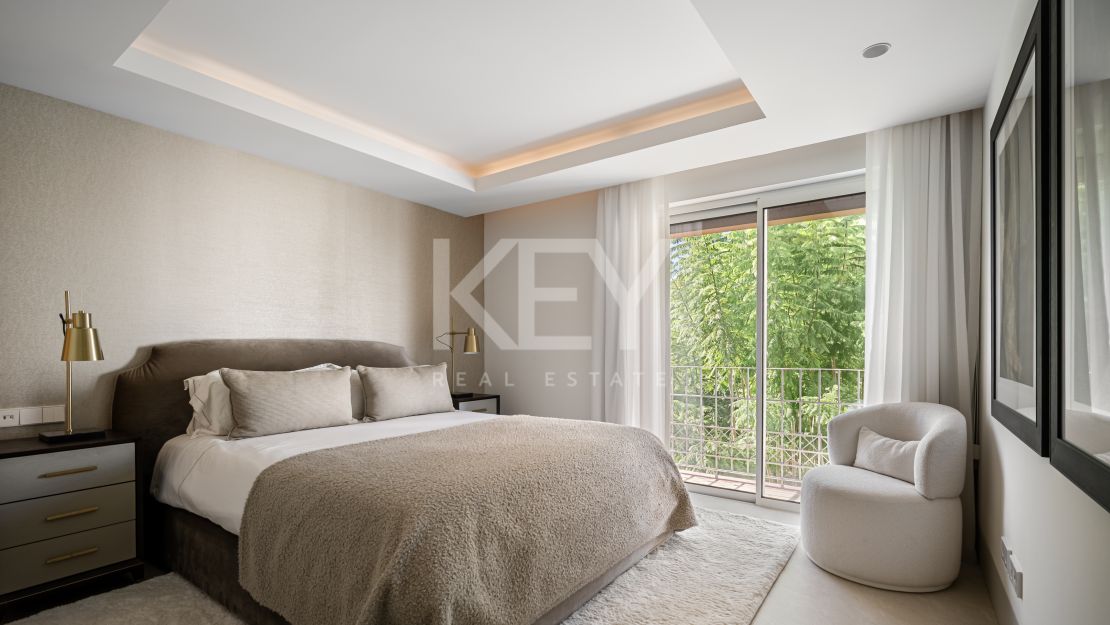 Frontline beach duplex penthouse on Marbella’s Golden Mile