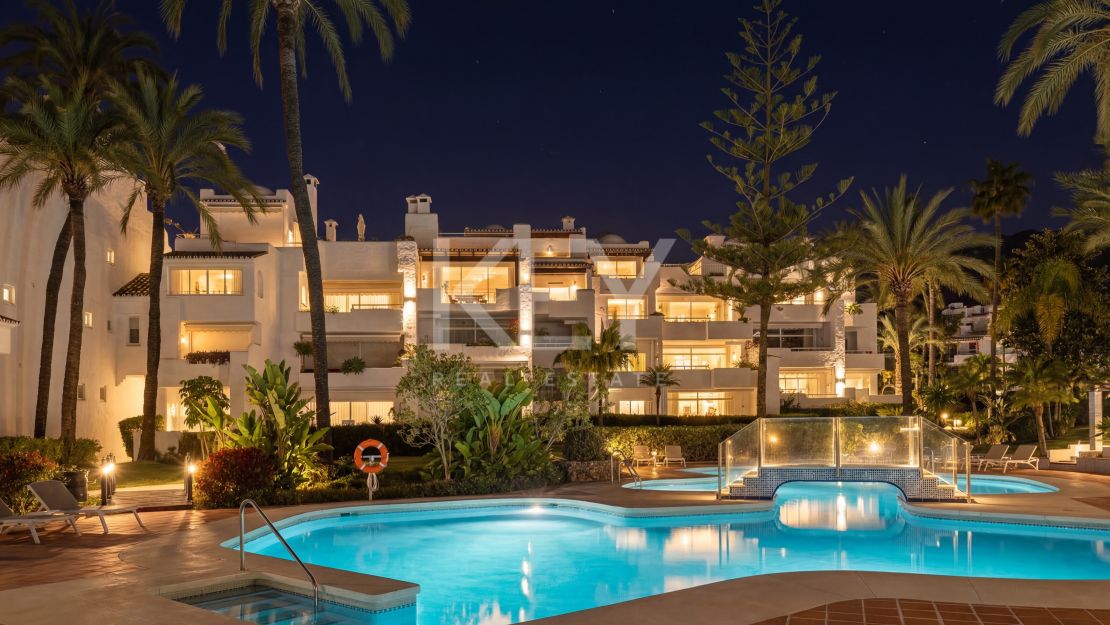 Frontline beach duplex penthouse on Marbella’s Golden Mile