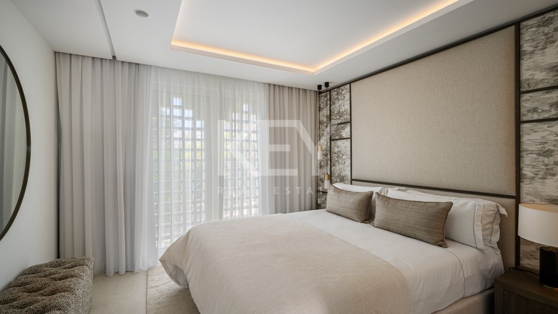 Frontline beach duplex penthouse on Marbella’s Golden Mile
