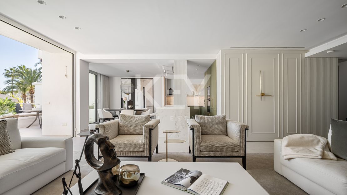 Frontline beach duplex penthouse on Marbella’s Golden Mile