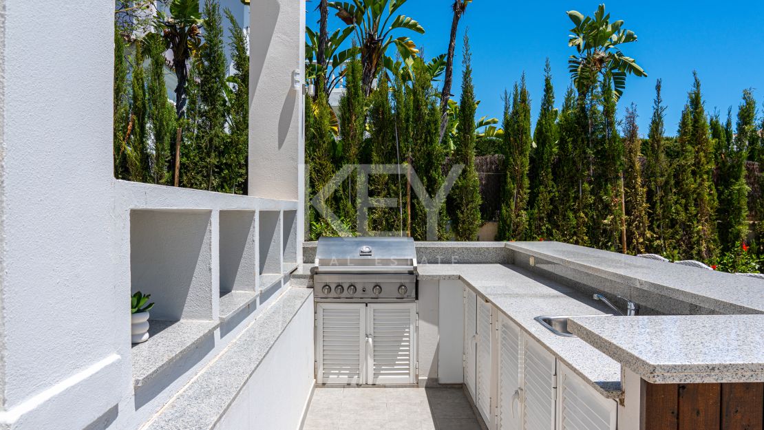 Luxury Villa for sale in Nueva Andalucía, Marbella’s Golf Valley
