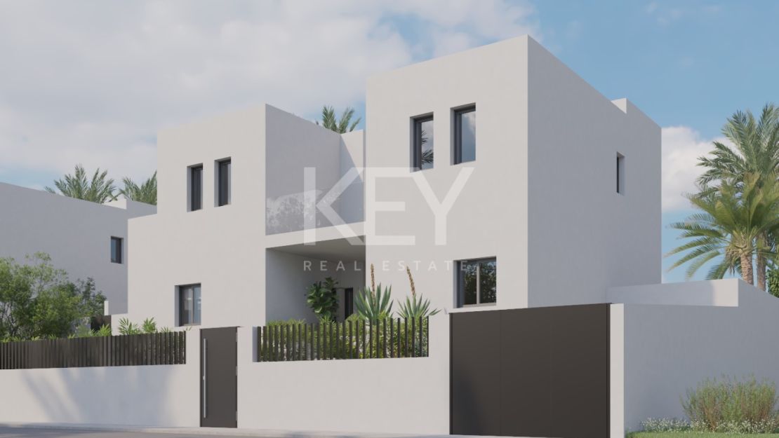 Luxury villa renovation opportunity near Puerto Banús, Marbella