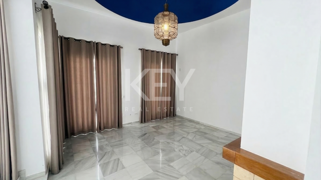 Luxury villa renovation opportunity near Puerto Banús, Marbella