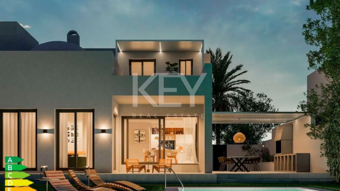 Luxury villa renovation opportunity near Puerto Banús, Marbella