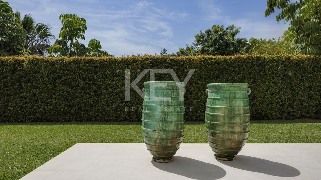 New-build Villa with a Contemporary Design in the Exclusive La Alqueria area, Benahavis