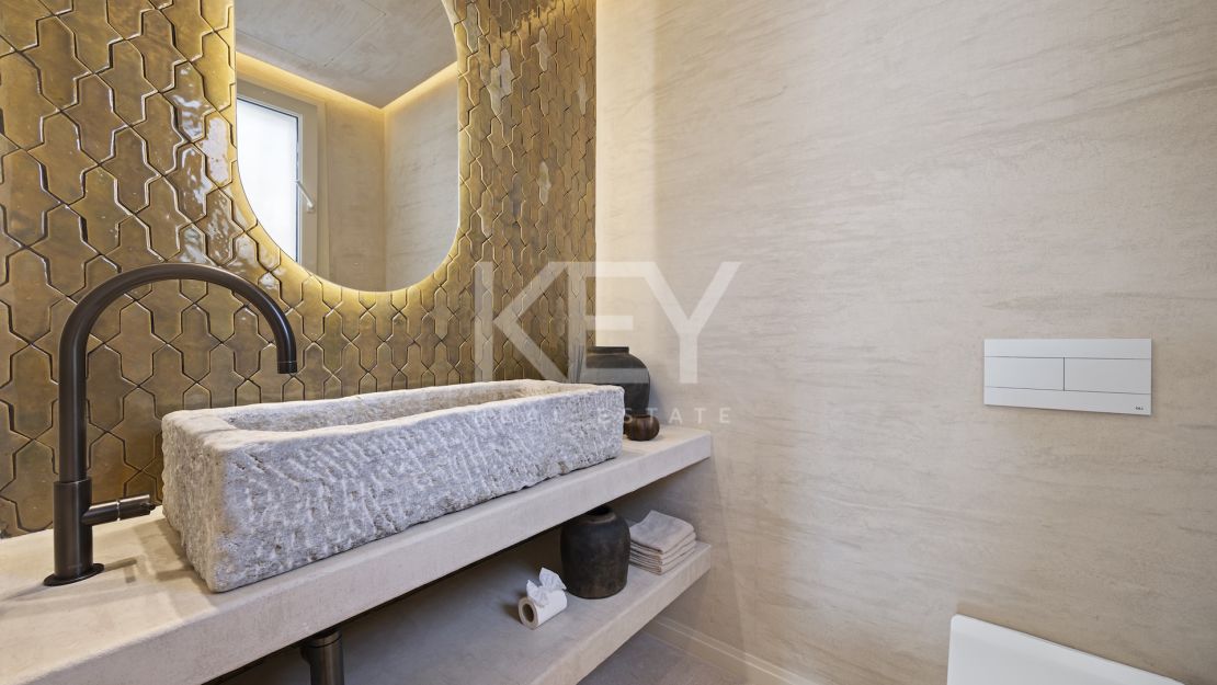 New-build Villa with a Contemporary Design in the Exclusive La Alqueria area, Benahavis