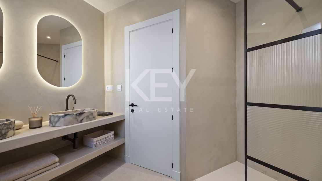 New-build Villa with a Contemporary Design in the Exclusive La Alqueria area, Benahavis