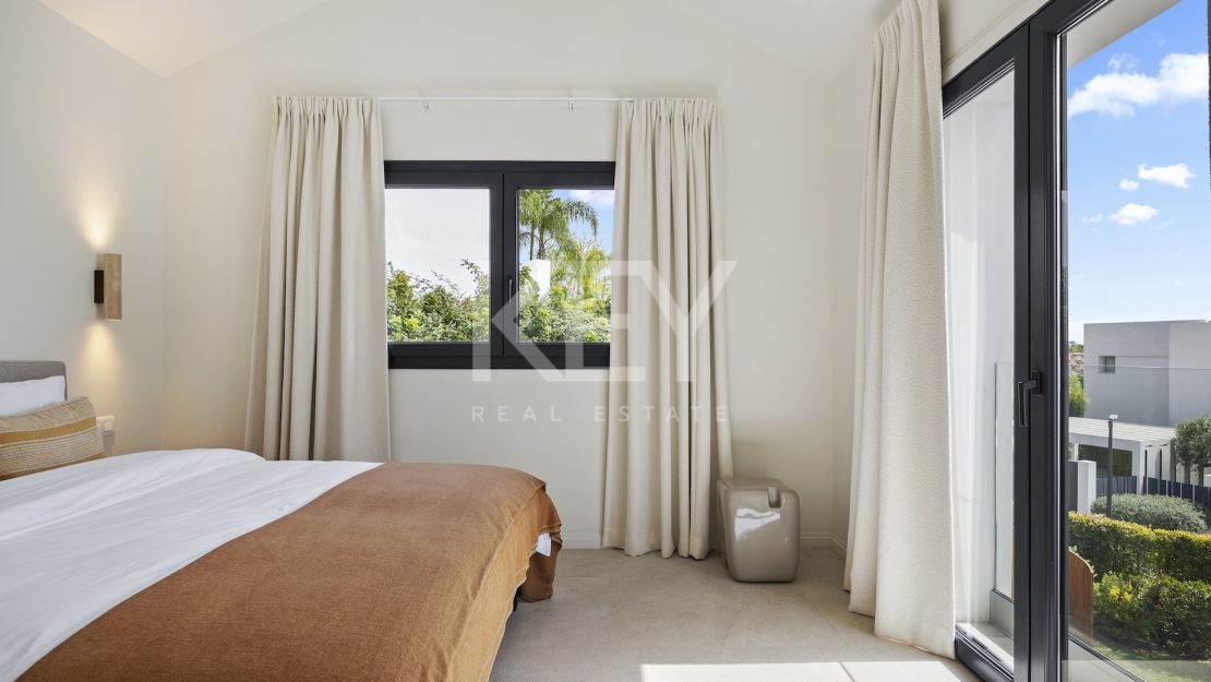 New-build Villa with a Contemporary Design in the Exclusive La Alqueria area, Benahavis