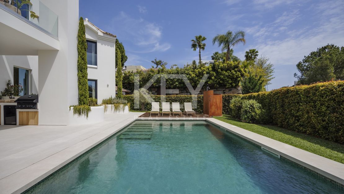 New-build Villa with a Contemporary Design in the Exclusive La Alqueria area, Benahavis