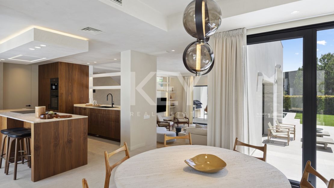 New-build Villa with a Contemporary Design in the Exclusive La Alqueria area, Benahavis